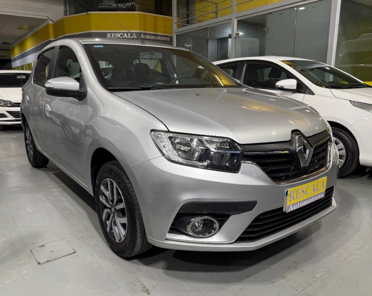 Renault Sandero Usado Financiado en Córdoba, deRuedas