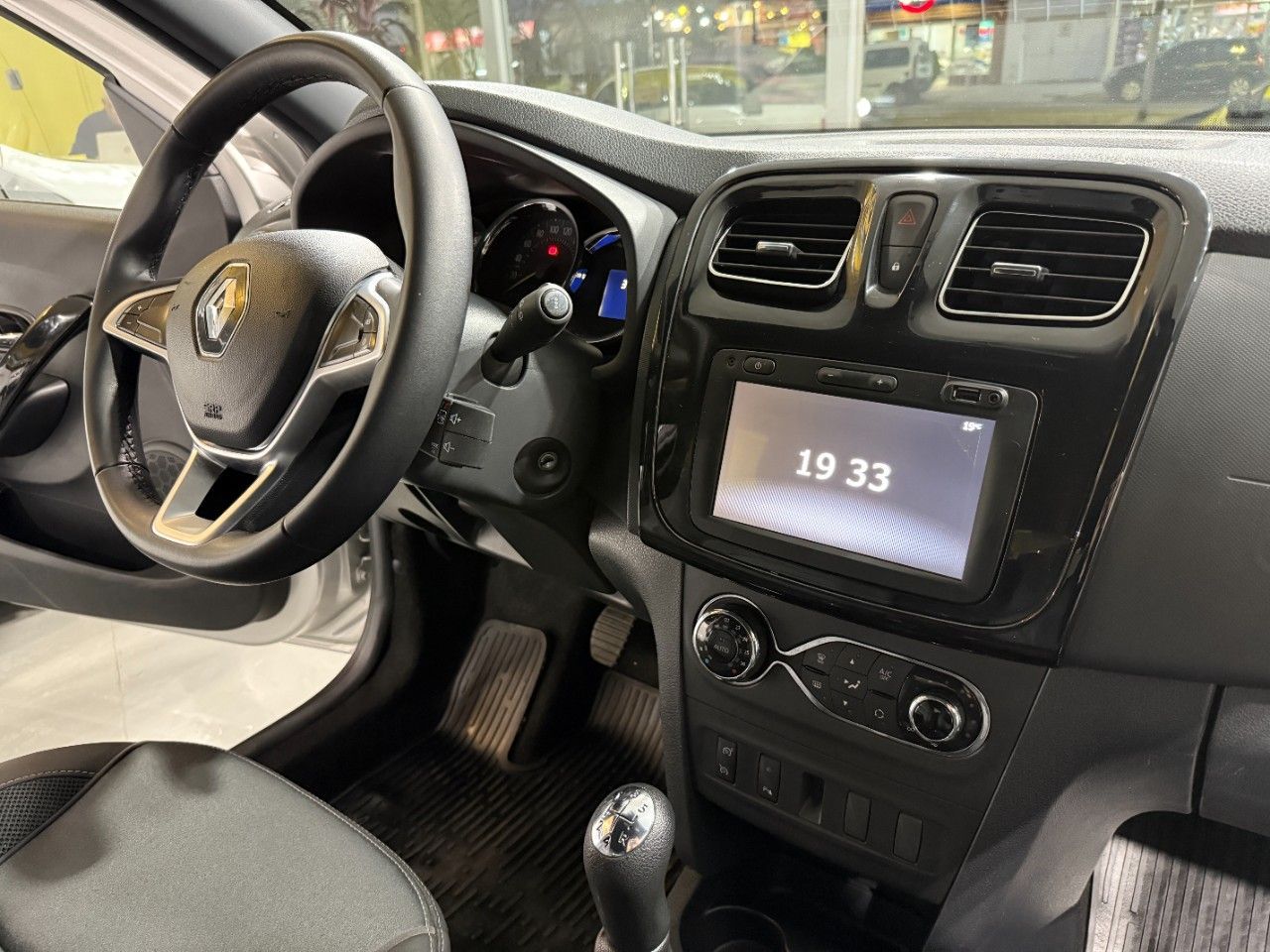 Renault Sandero Usado Financiado en Córdoba, deRuedas
