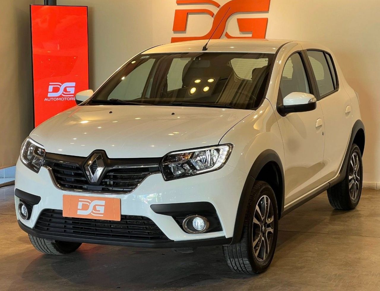 Renault Sandero Usado Financiado en Córdoba, deRuedas