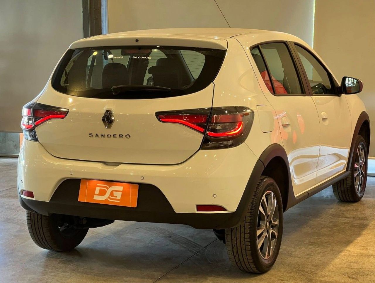 Renault Sandero Usado Financiado en Córdoba, deRuedas