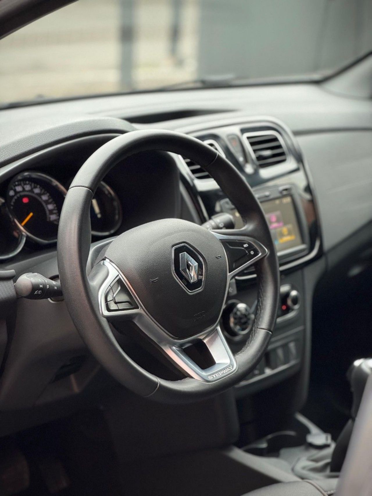 Renault Sandero Usado Financiado en Córdoba, deRuedas