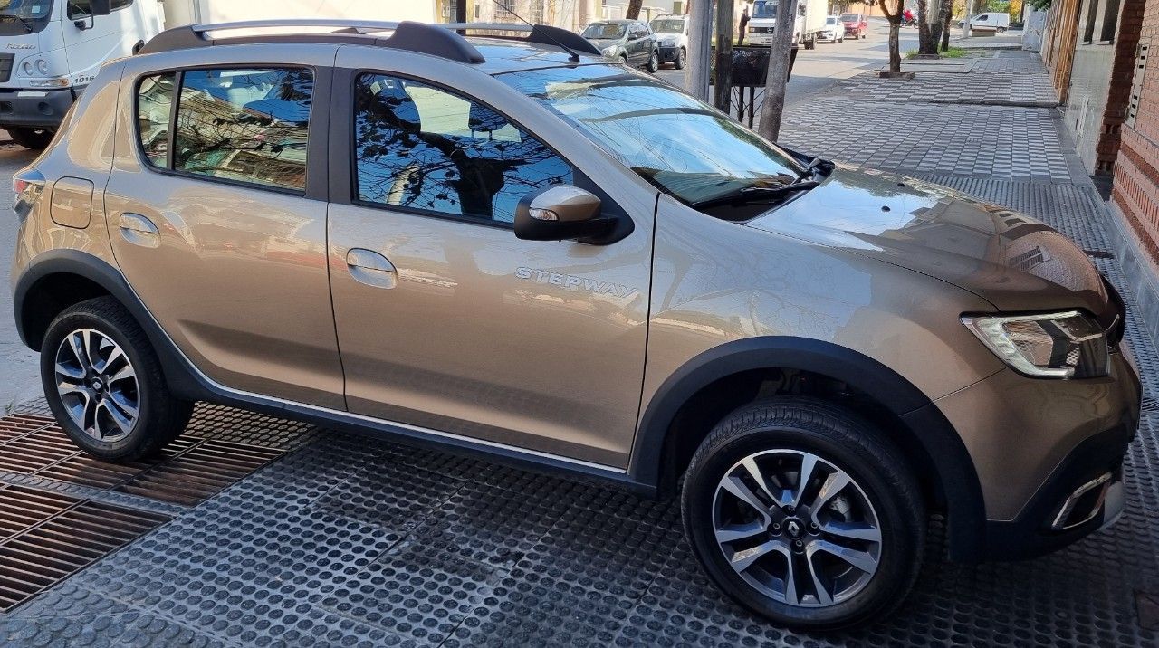 Renault Sandero Usado en Tucumán, deRuedas