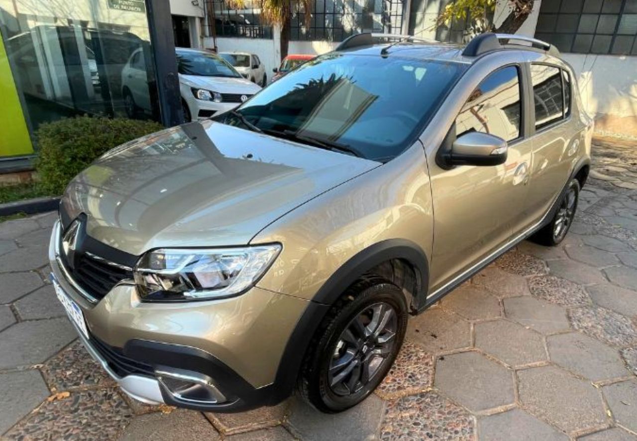 Renault Sandero Usado en Mendoza, deRuedas