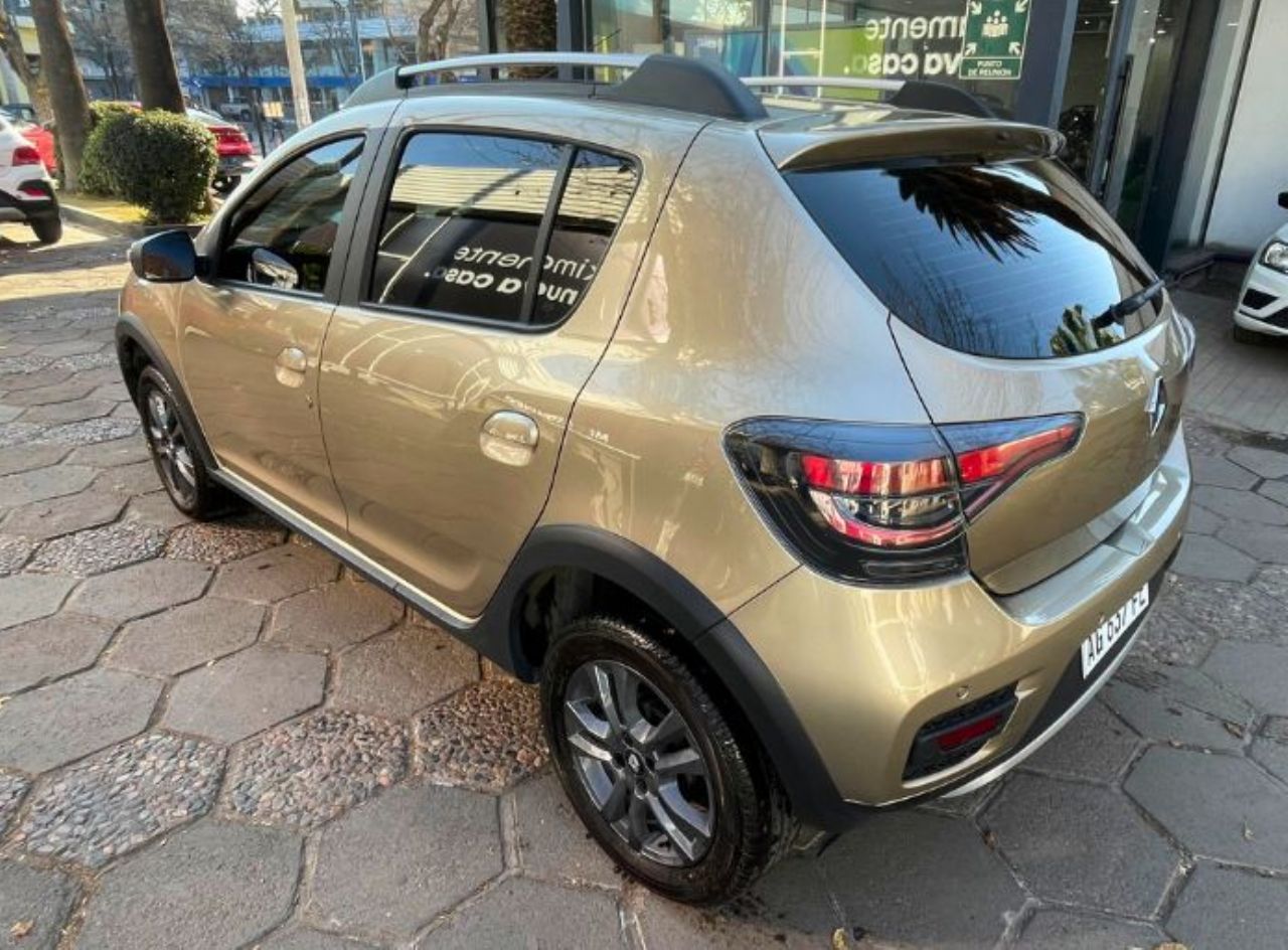 Renault Sandero Usado en Mendoza, deRuedas