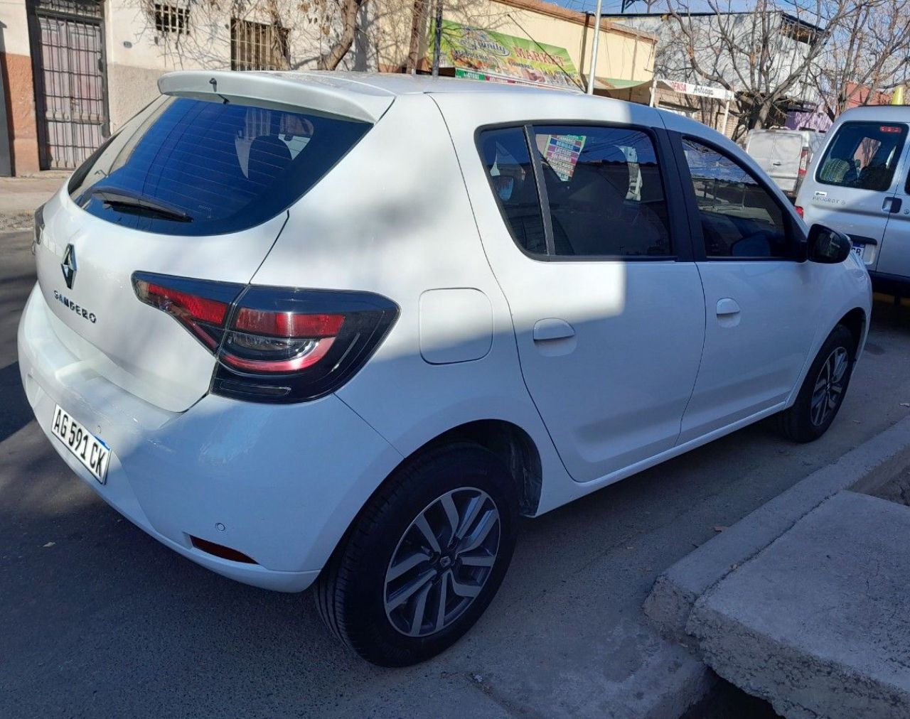 Renault Sandero Usado en Mendoza, deRuedas