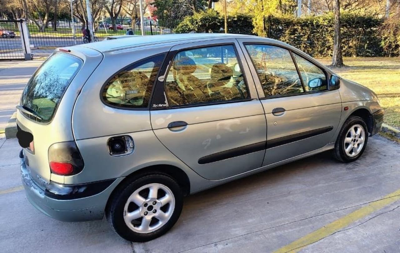 Renault Scenic Usado en Mendoza, deRuedas