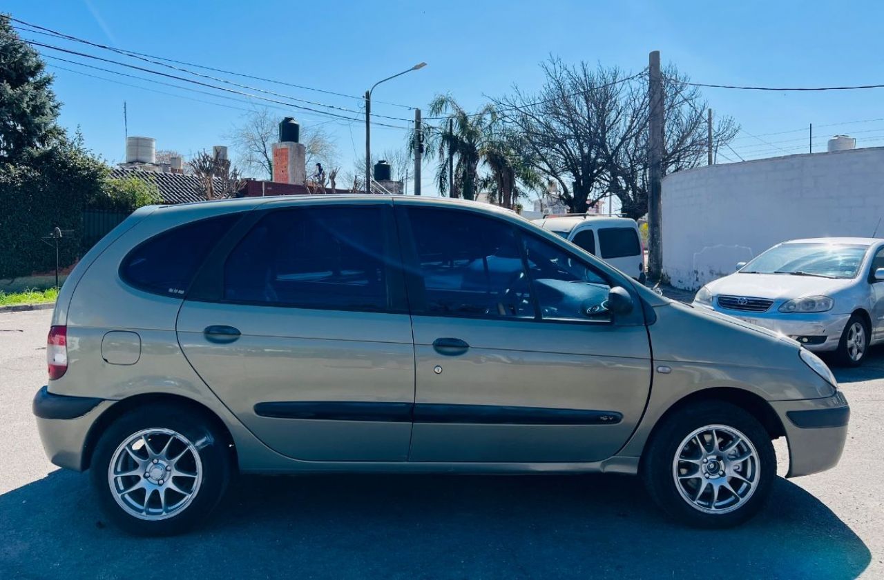 Renault Scenic Usado en Córdoba, deRuedas