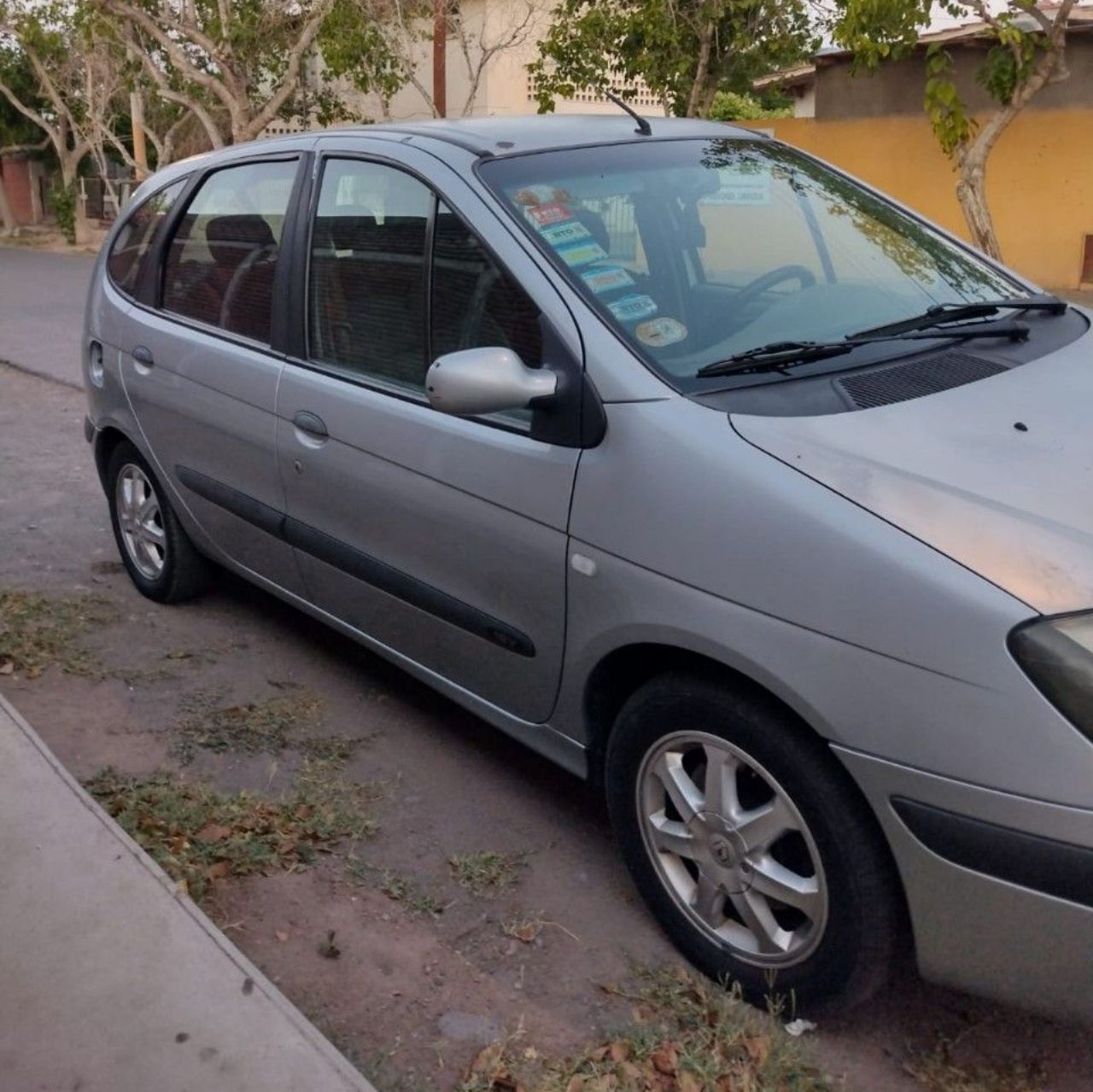 Renault Scenic Usado en San Juan, deRuedas