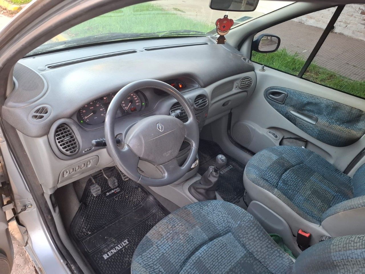 Renault Scenic Usado en Santa Fe, deRuedas