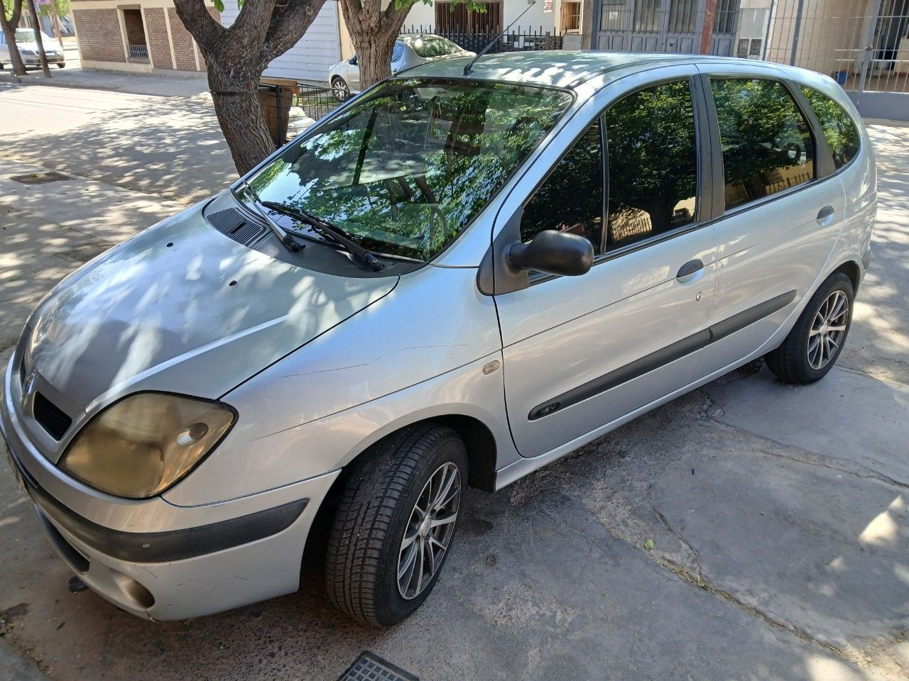 Renault Scenic Usado en Mendoza, deRuedas