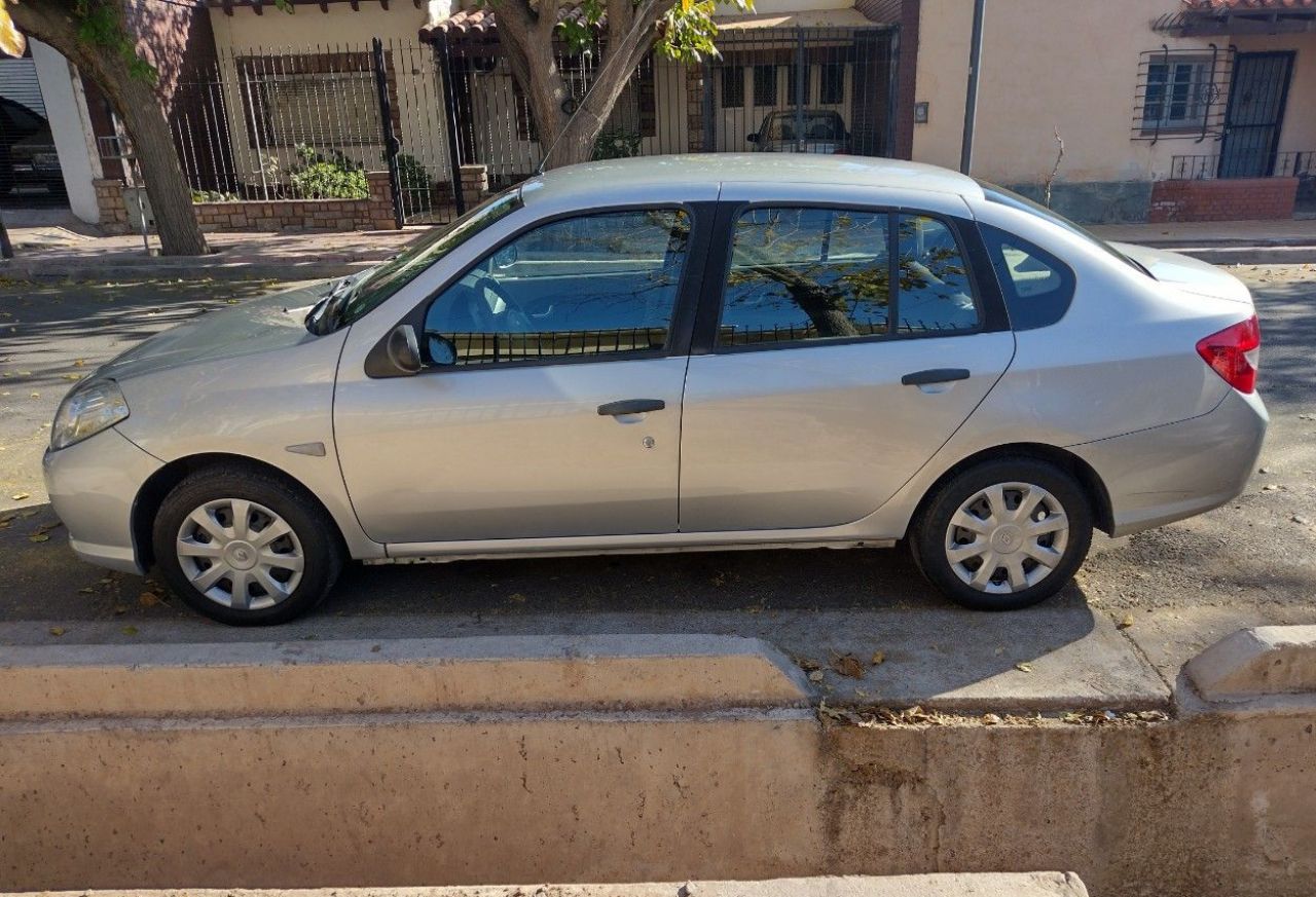 Renault Symbol Usado en Mendoza, deRuedas