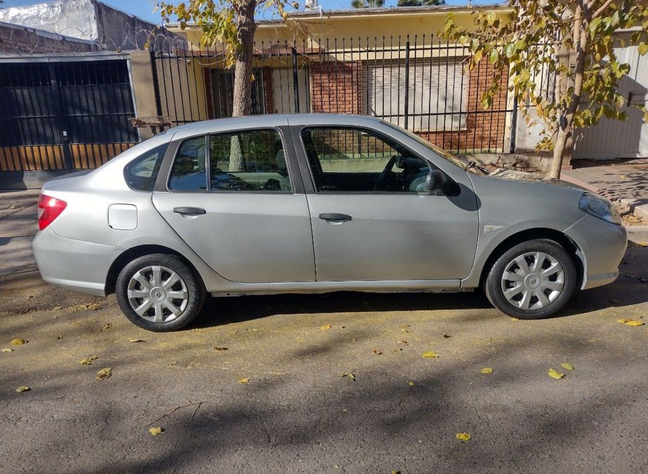 Renault Symbol Usado en Mendoza, deRuedas