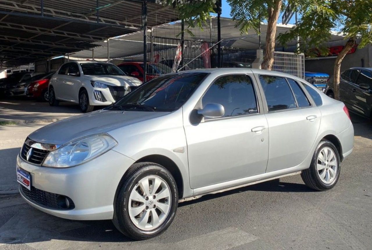 Renault Symbol Usado Financiado en San Juan, deRuedas