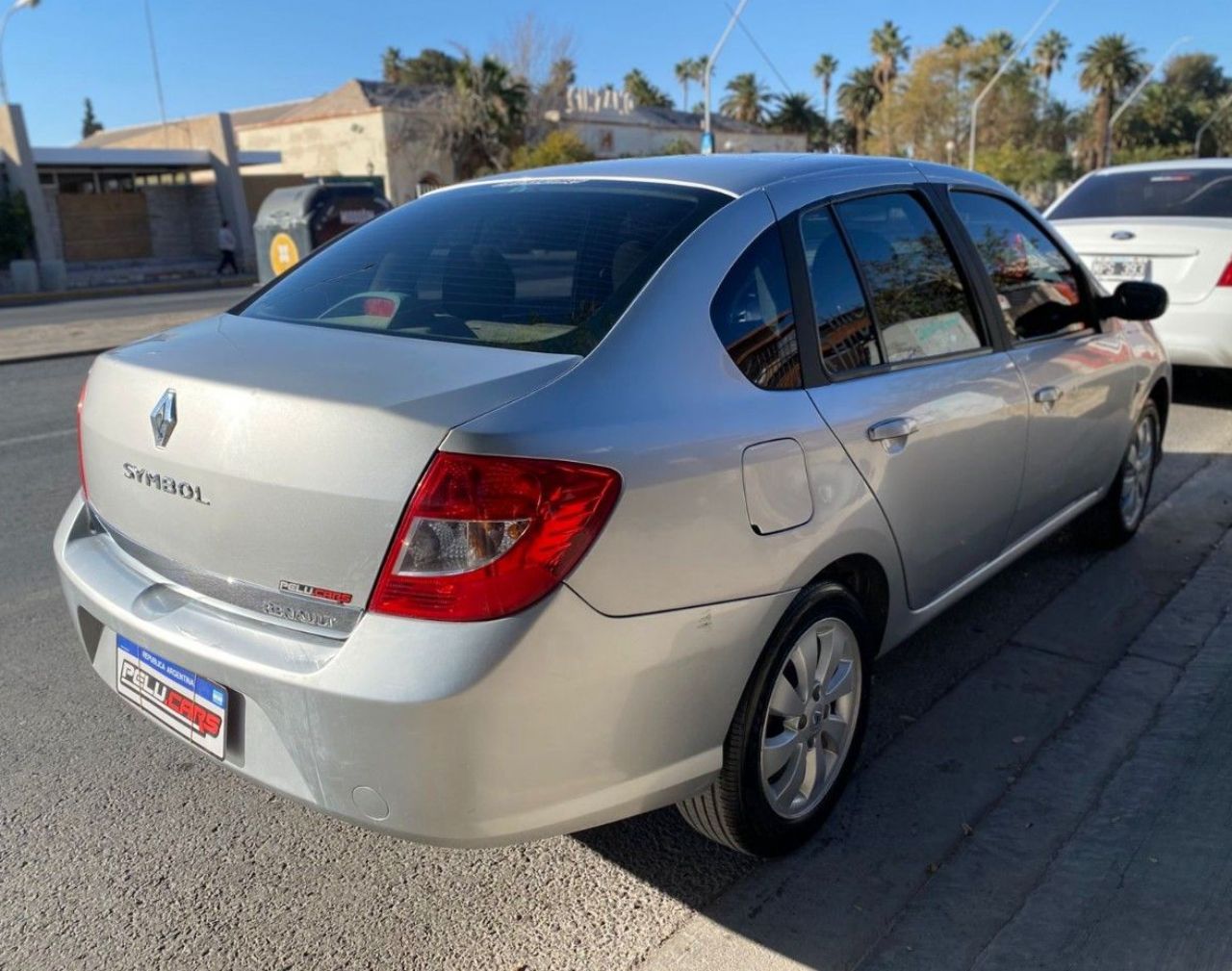 Renault Symbol Usado Financiado en San Juan, deRuedas