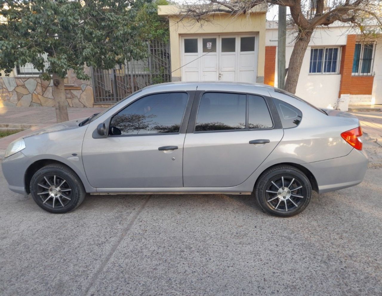 Renault Symbol Usado en Mendoza, deRuedas
