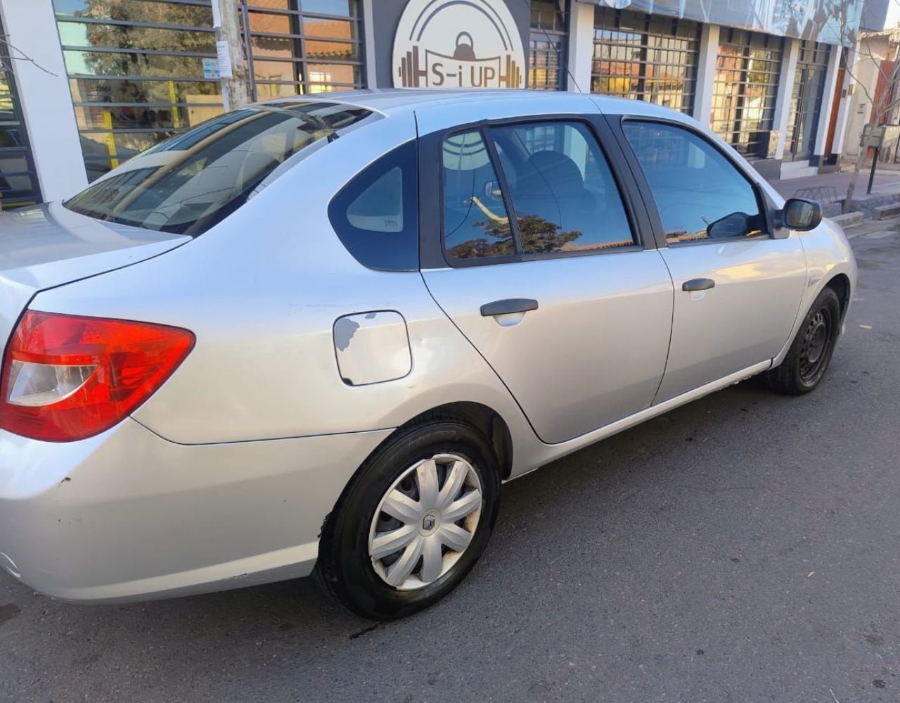 Renault Symbol Usado Financiado en Mendoza, deRuedas