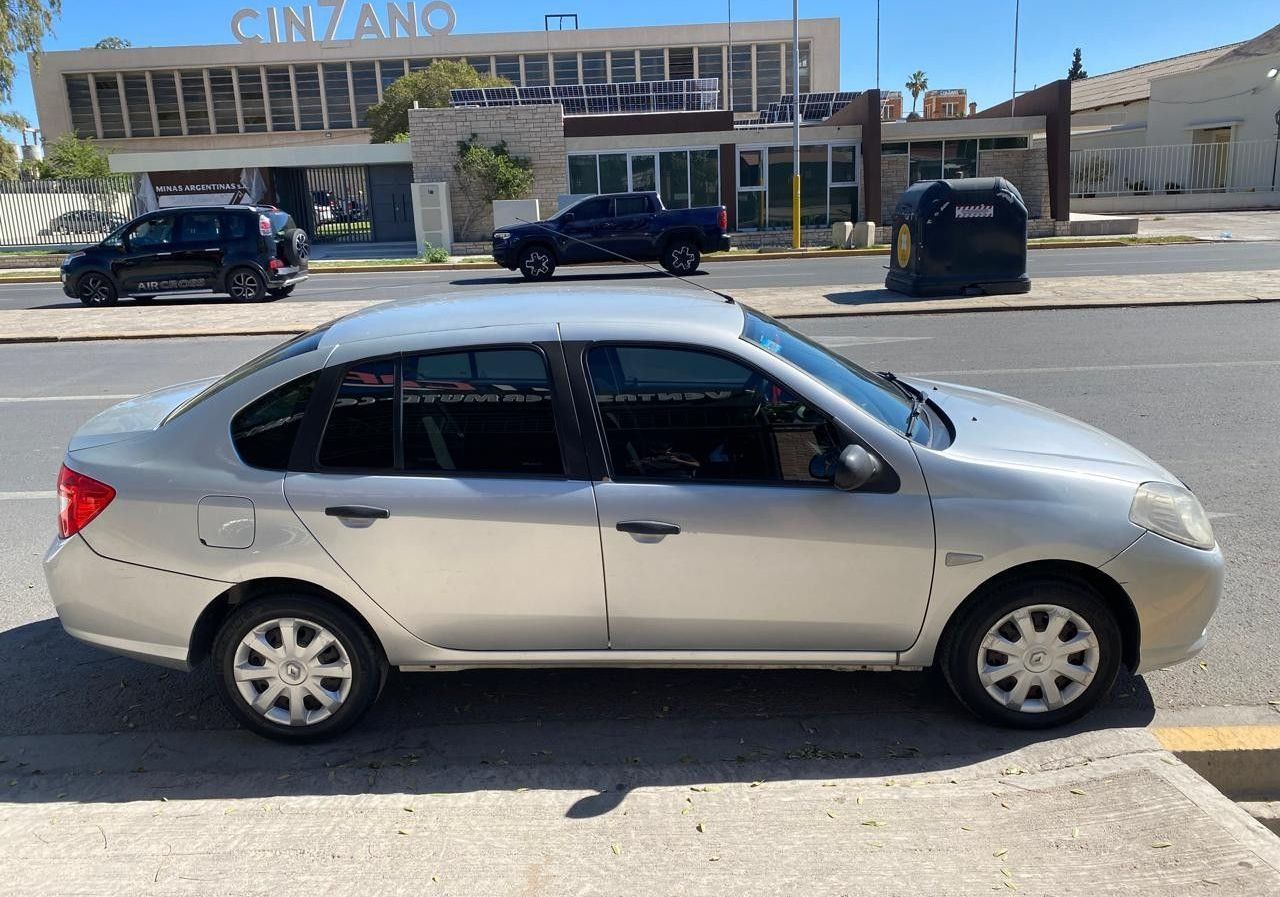 Renault Symbol Usado Financiado en San Juan, deRuedas