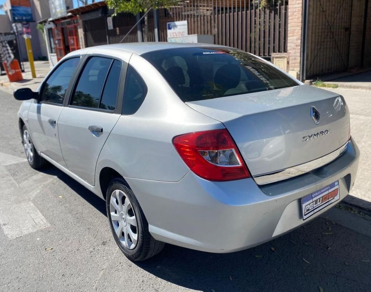 Renault Symbol Usado Financiado en San Juan, deRuedas