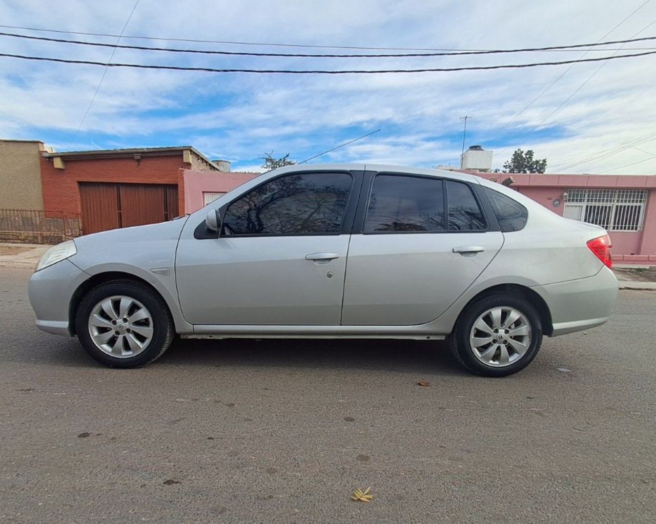 Renault Symbol Usado Financiado en Mendoza, deRuedas
