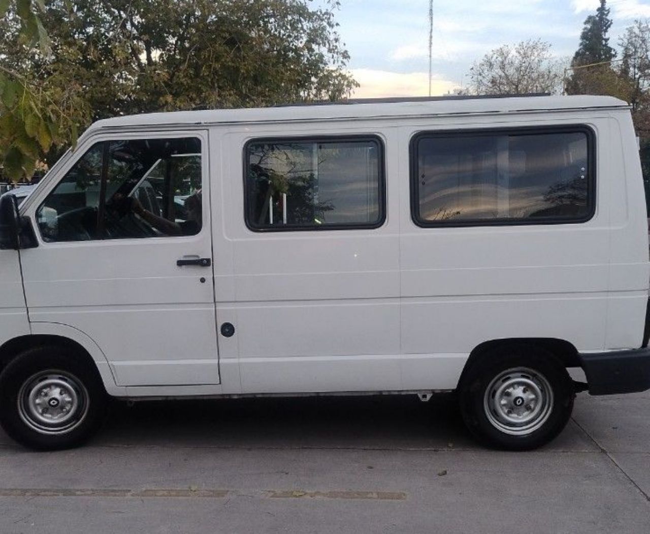 Renault Trafic Usada en Mendoza, deRuedas