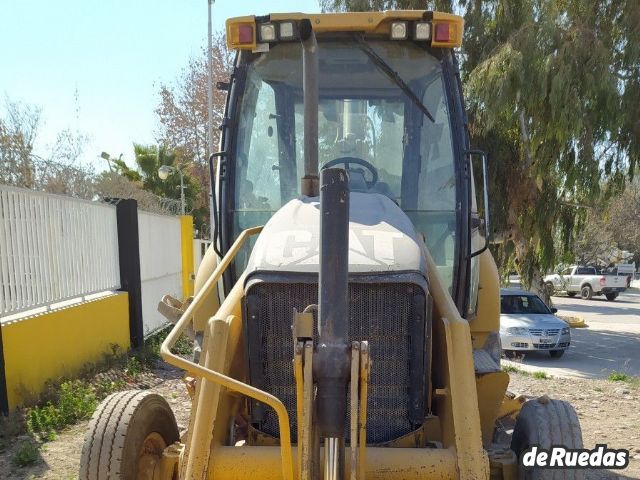 Retroexcavadora CAT Usado en Mendoza, deRuedas