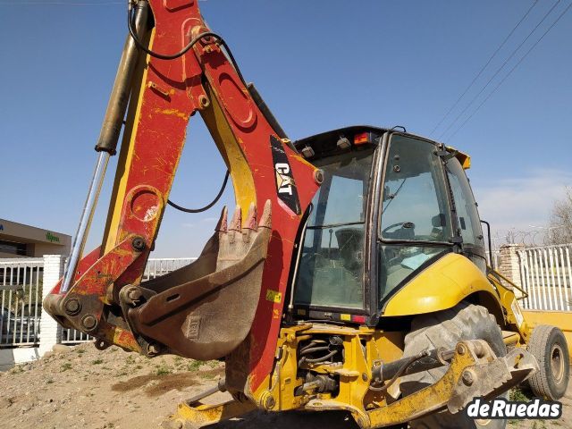 Retroexcavadora CAT Usado en Mendoza, deRuedas