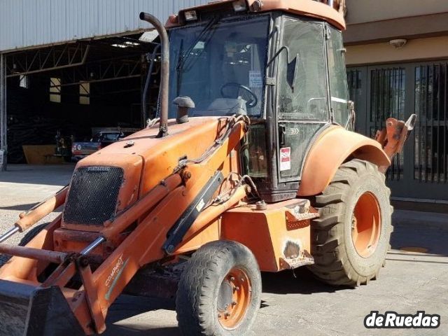 Retroexcavadora Fiat Usado en Mendoza, deRuedas