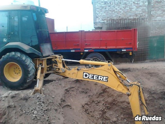 Retroexcavadora Jhon Deere Usado en Mendoza, deRuedas