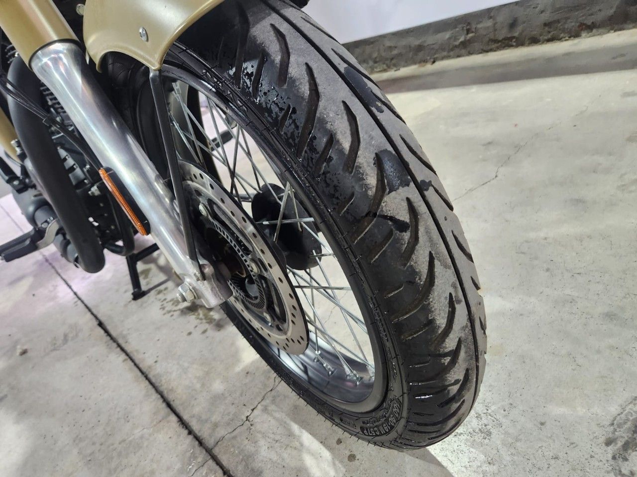 Royal Enfield Classic Usada en Mendoza, deRuedas