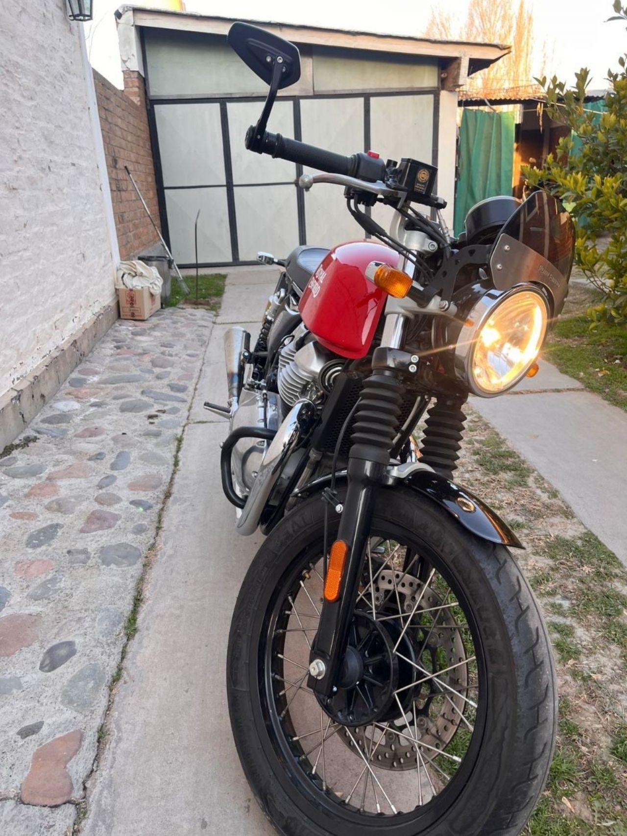 Royal Enfield Continental Usada en Mendoza, deRuedas