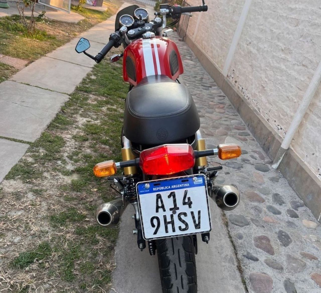 Royal Enfield Continental Usada en Mendoza, deRuedas
