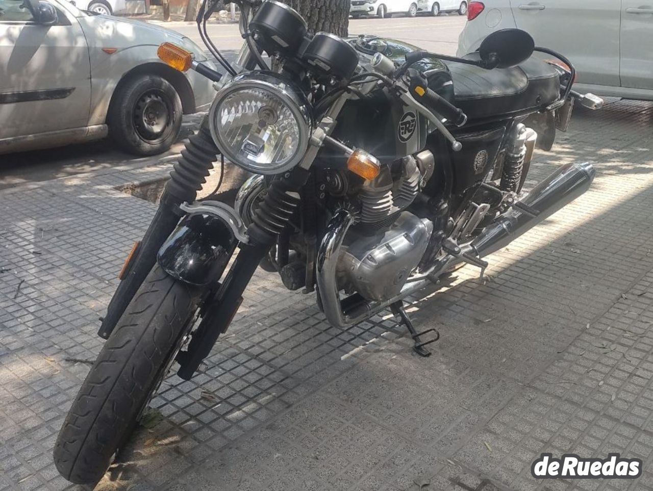 Royal Enfield Continental Usada en Mendoza, deRuedas