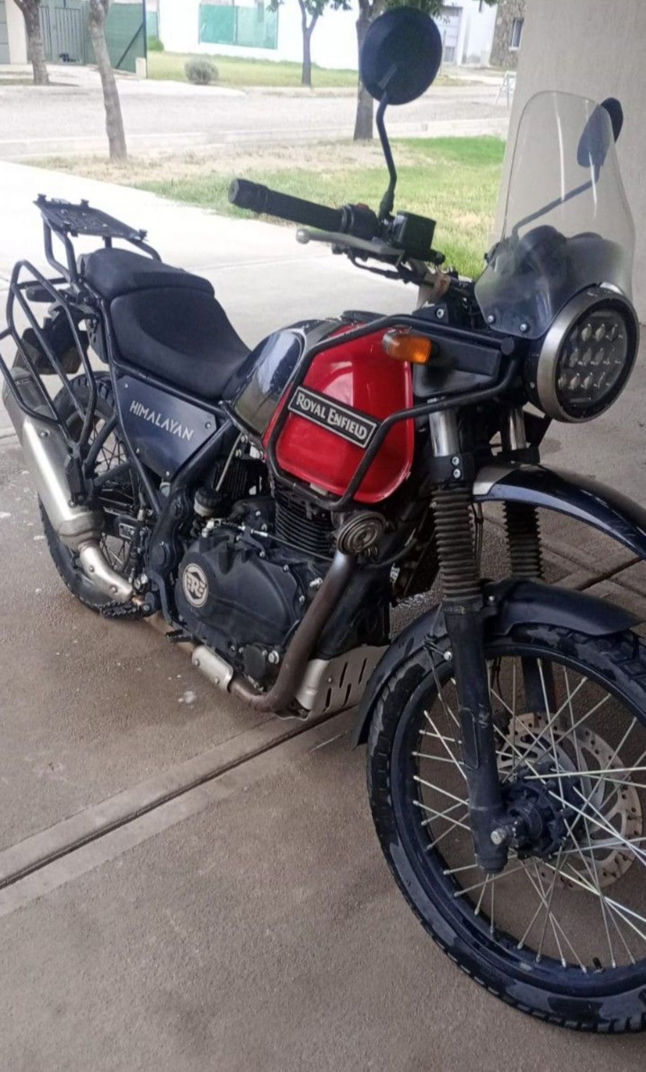 Royal Enfield Himalayan Usada en Mendoza, deRuedas