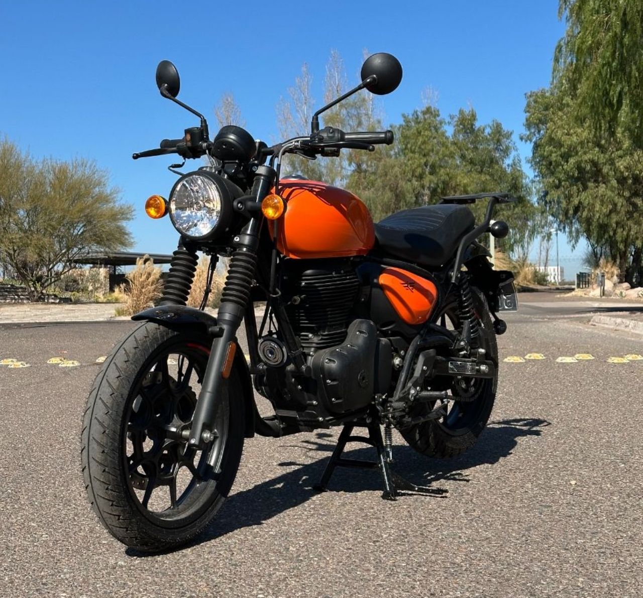 Royal Enfield Hunter Usada en Mendoza, deRuedas