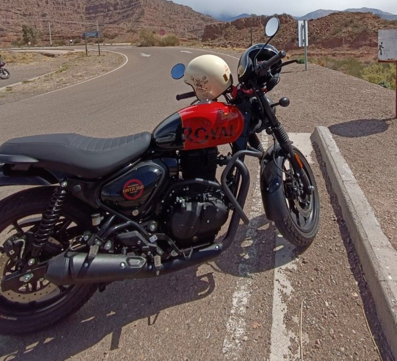 Royal Enfield Hunter Usada en Mendoza, deRuedas