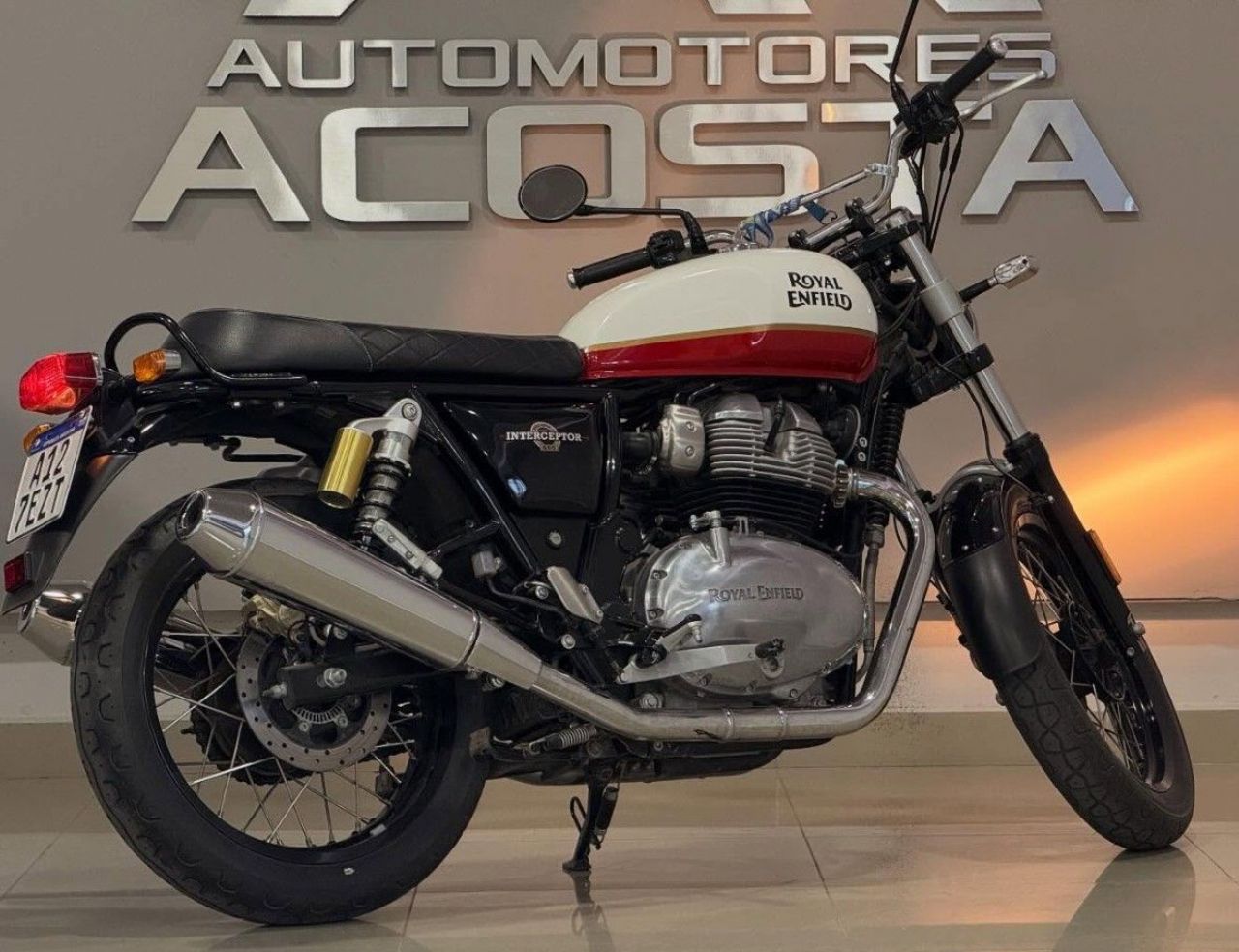 Royal Enfield Interceptor Usada Financiado en San Juan, deRuedas
