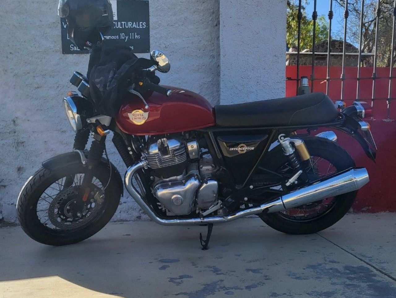 Royal Enfield Interceptor Usada en San Juan, deRuedas