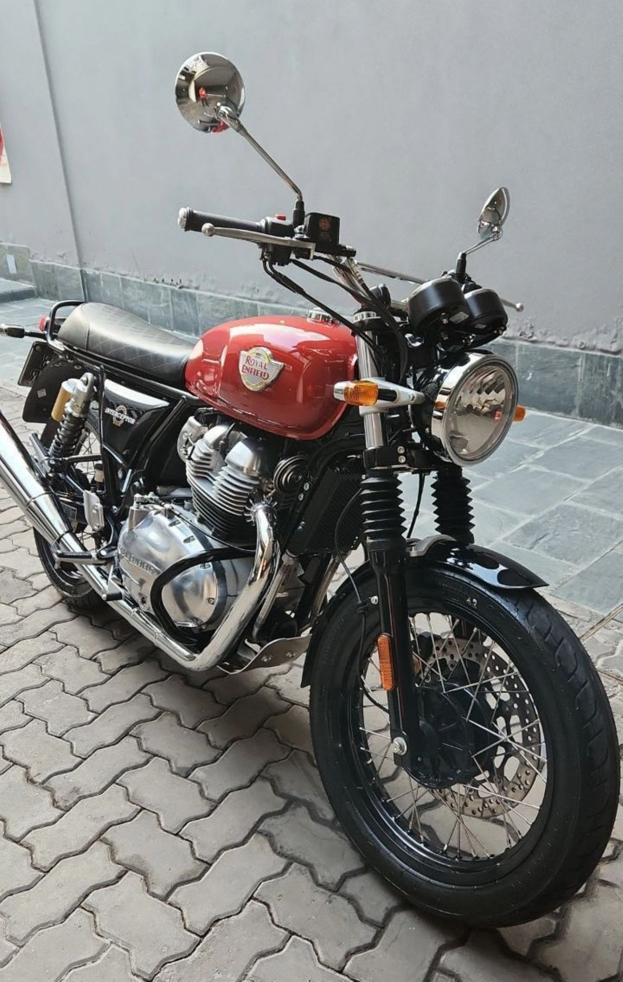 Royal Enfield Interceptor Usada en Mendoza, deRuedas
