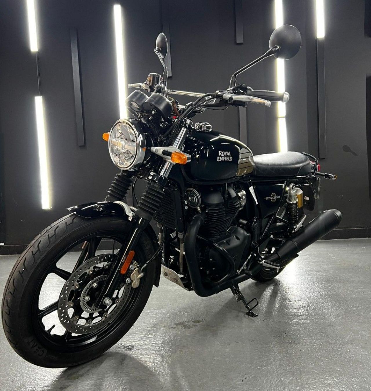Royal Enfield Interceptor Usada en Córdoba, deRuedas