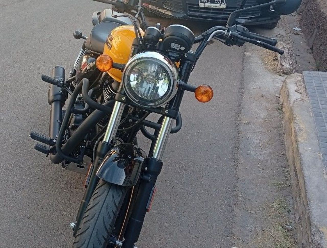 Royal Enfield Meteor Usada en Mendoza, deRuedas