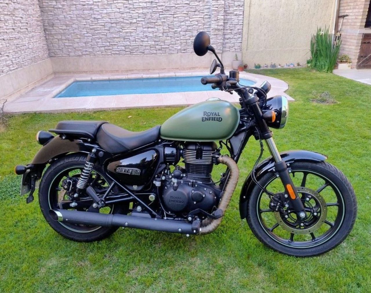 Royal Enfield Meteor Usada en Mendoza, deRuedas