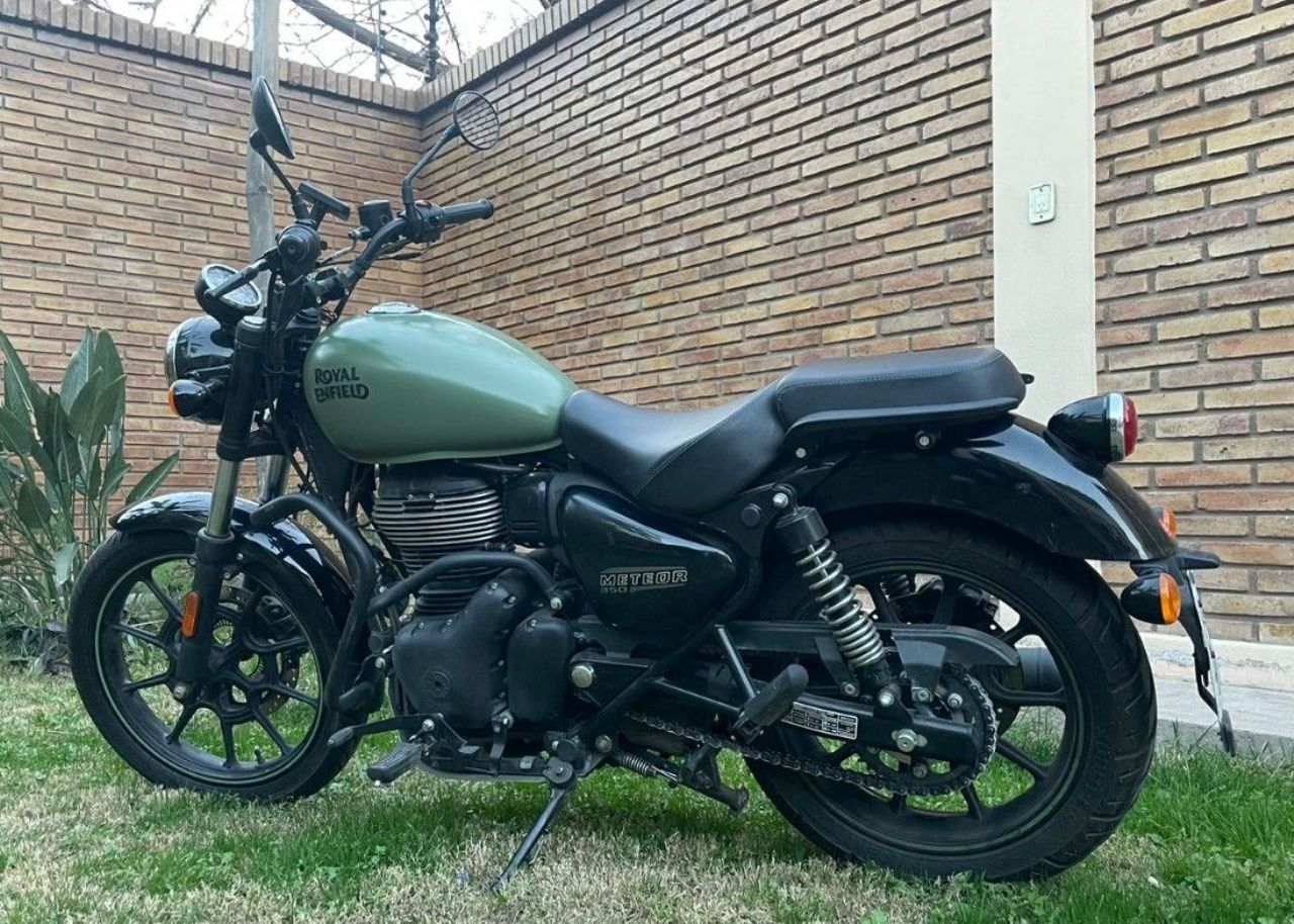 Royal Enfield Meteor Usada en Mendoza, deRuedas