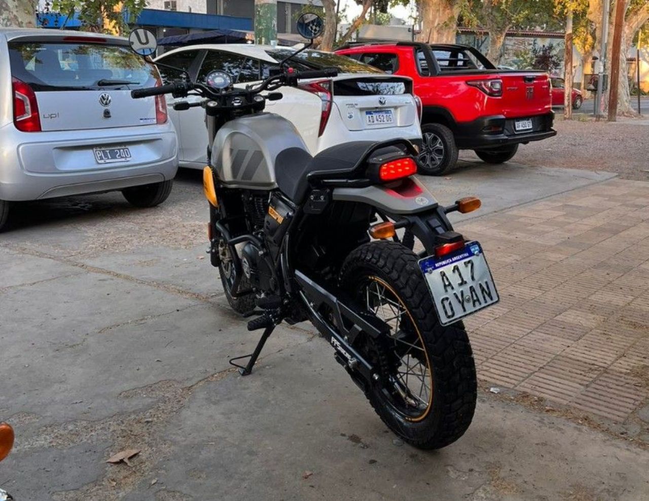 Royal Enfield Scram Usada en Mendoza, deRuedas