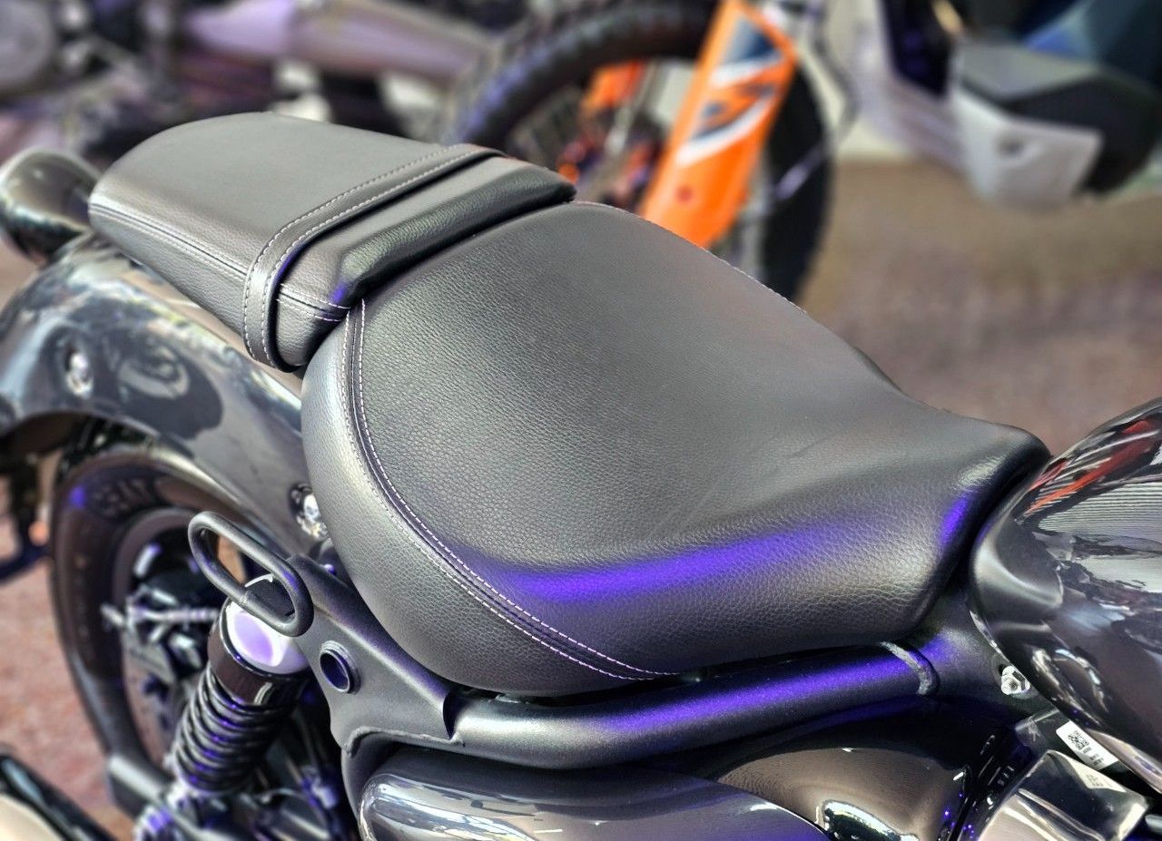 Royal Enfield Super Meteor Usada Financiado en Mendoza, deRuedas