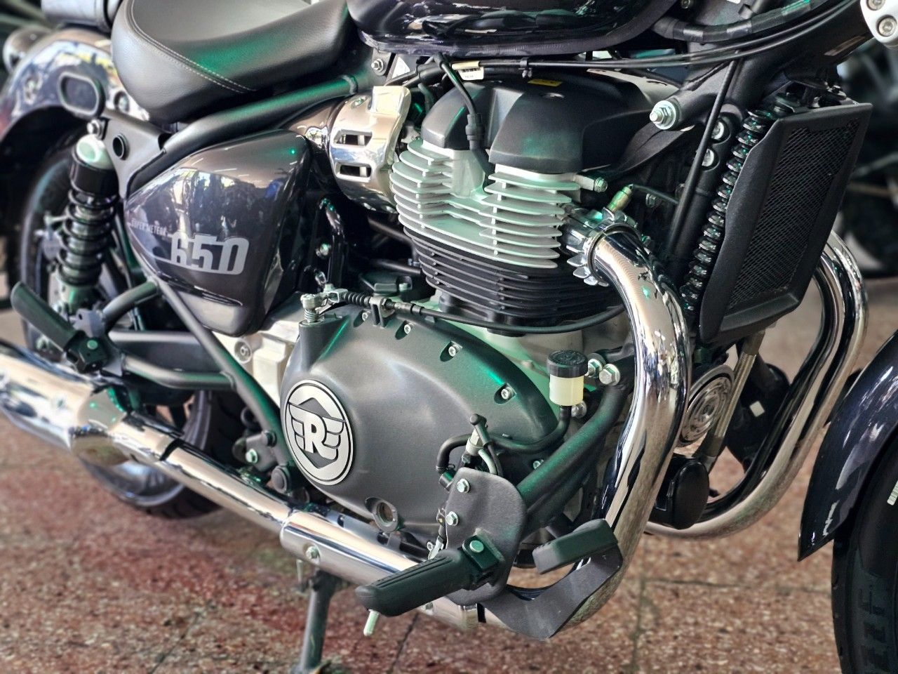 Royal Enfield Super Meteor Usada Financiado en Mendoza, deRuedas