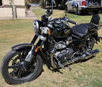 Royal Enfield Super Meteor Usada en San Juan