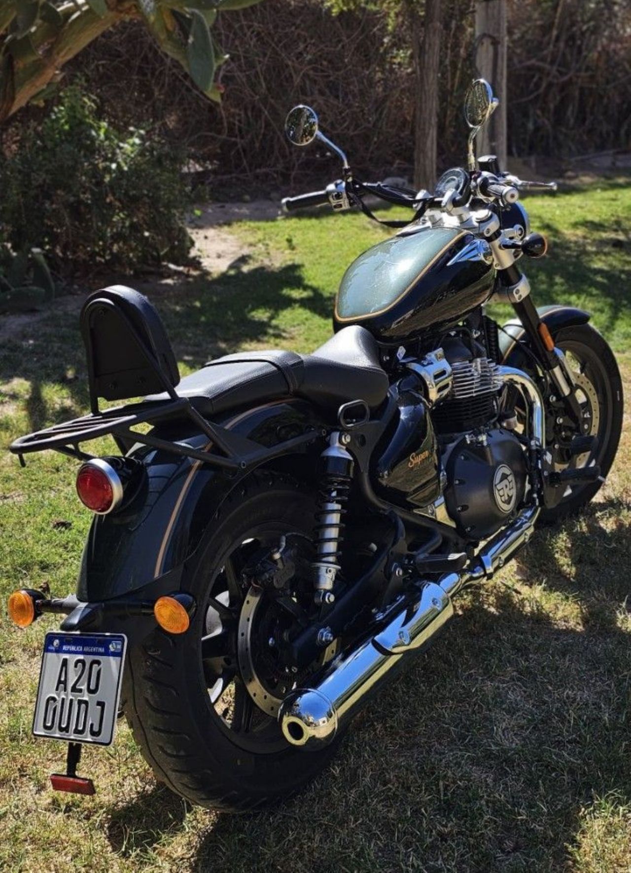Royal Enfield Super Meteor Usada en San Juan, deRuedas