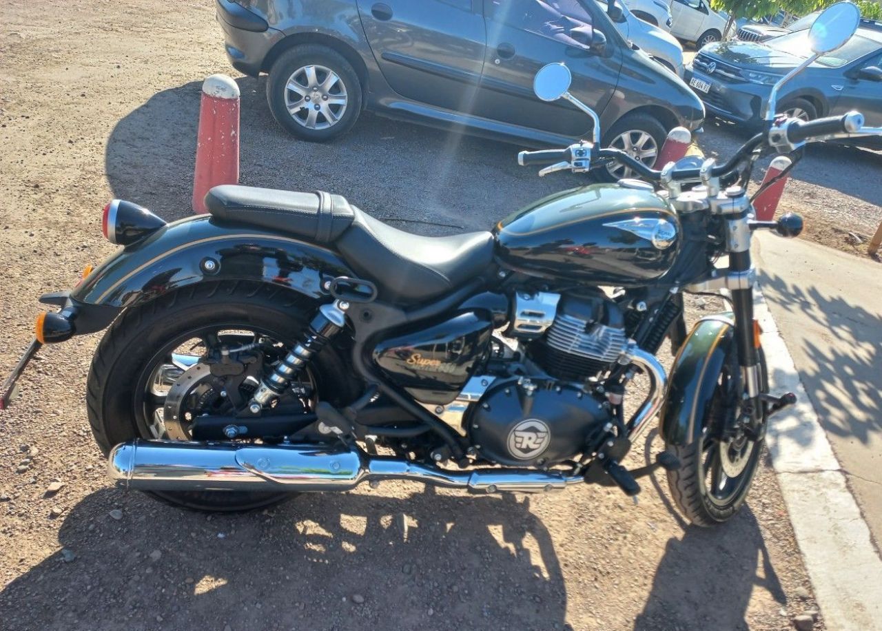 Royal Enfield Super Meteor Usada en Mendoza, deRuedas