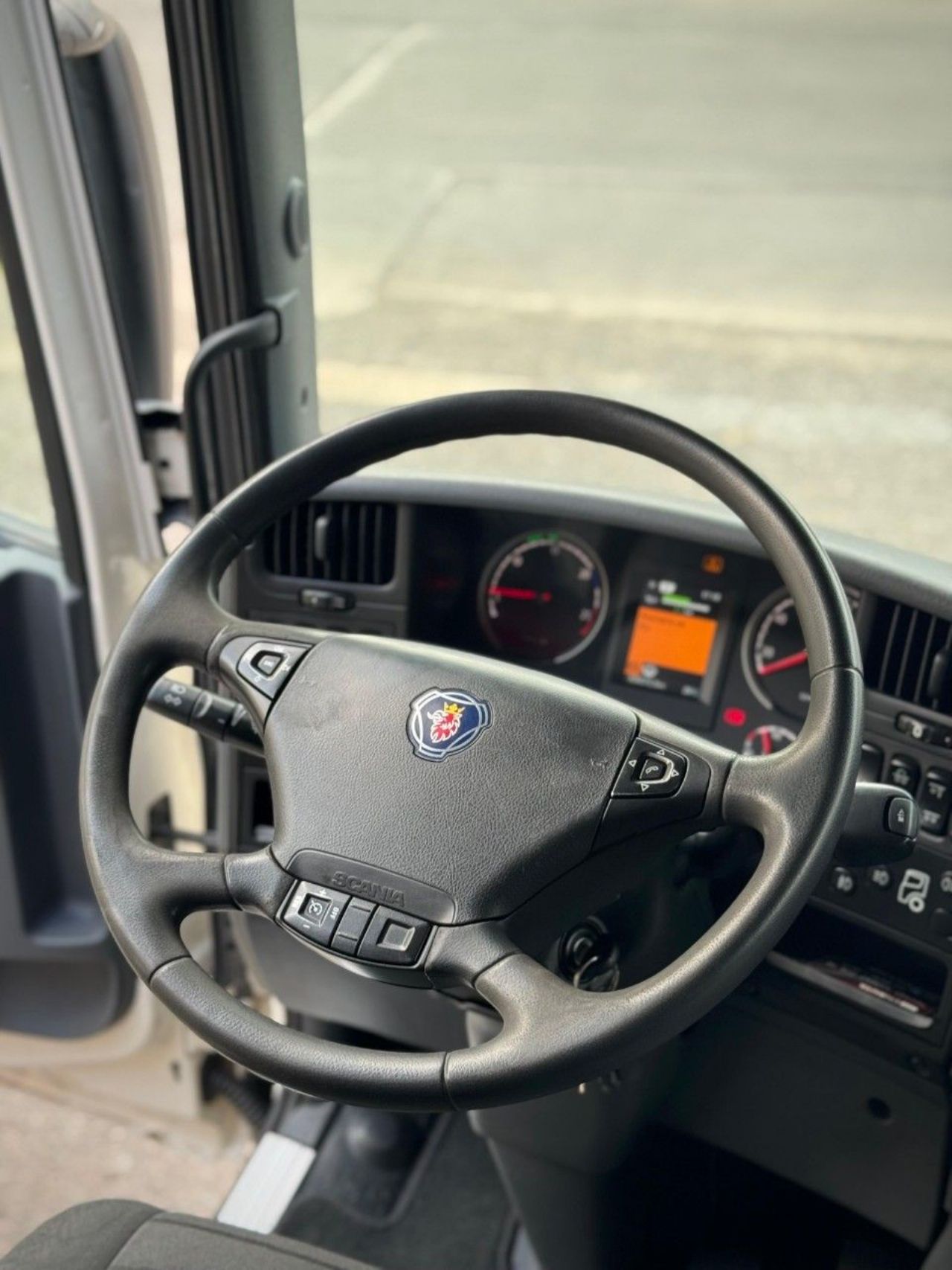 Scania P Usado en Córdoba, deRuedas