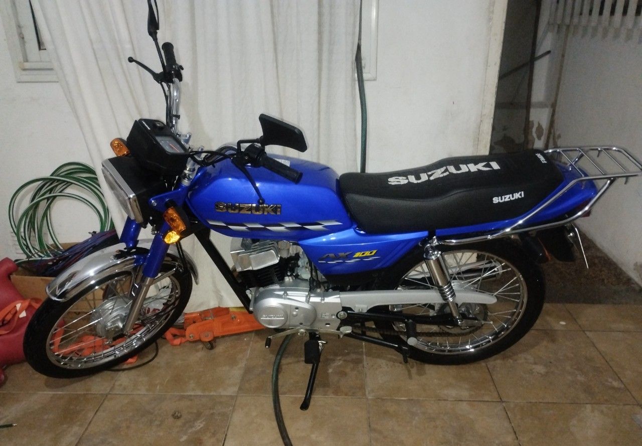 Suzuki AX Usada en Córdoba, deRuedas